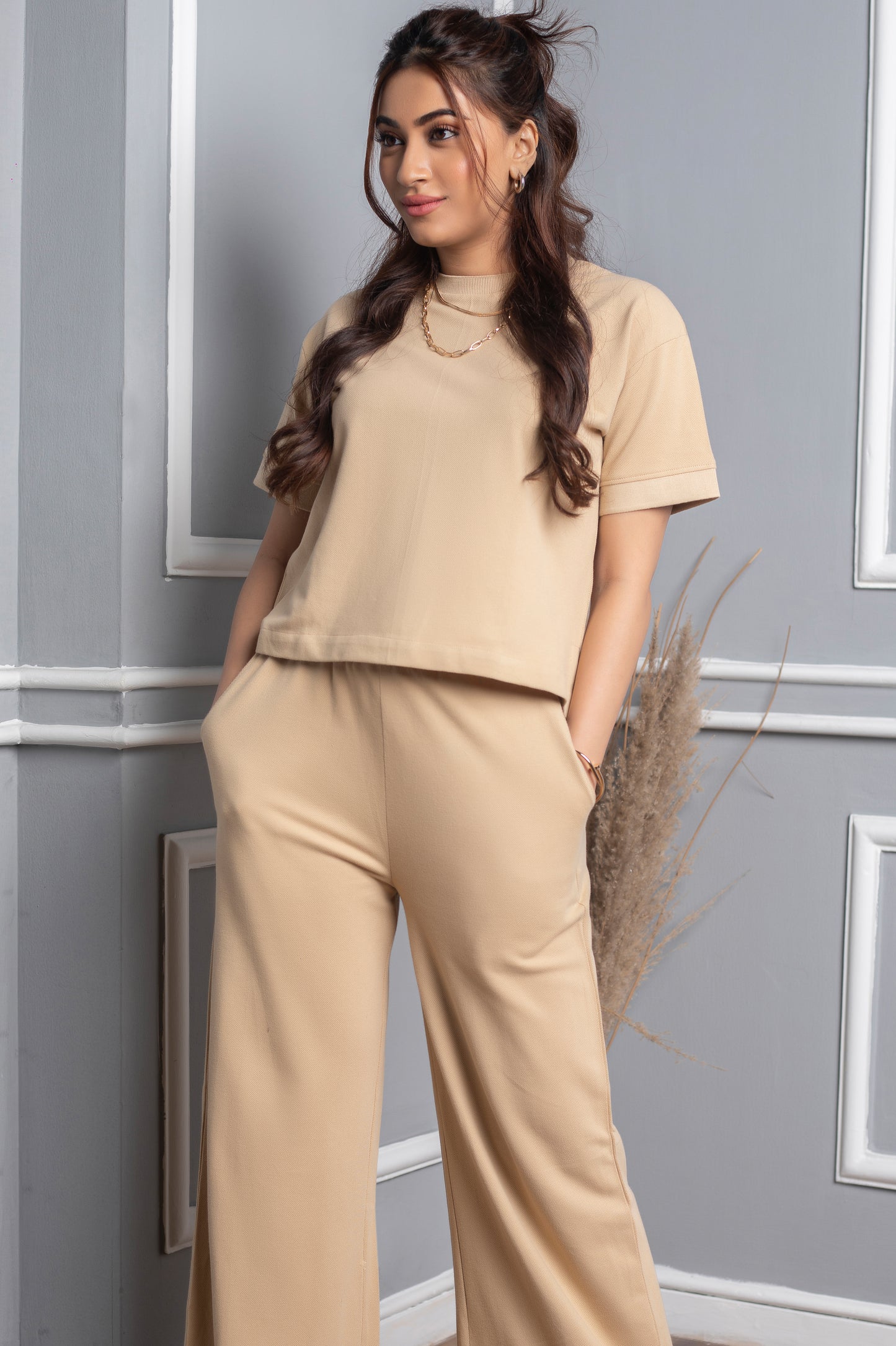 Brunchin in Beige